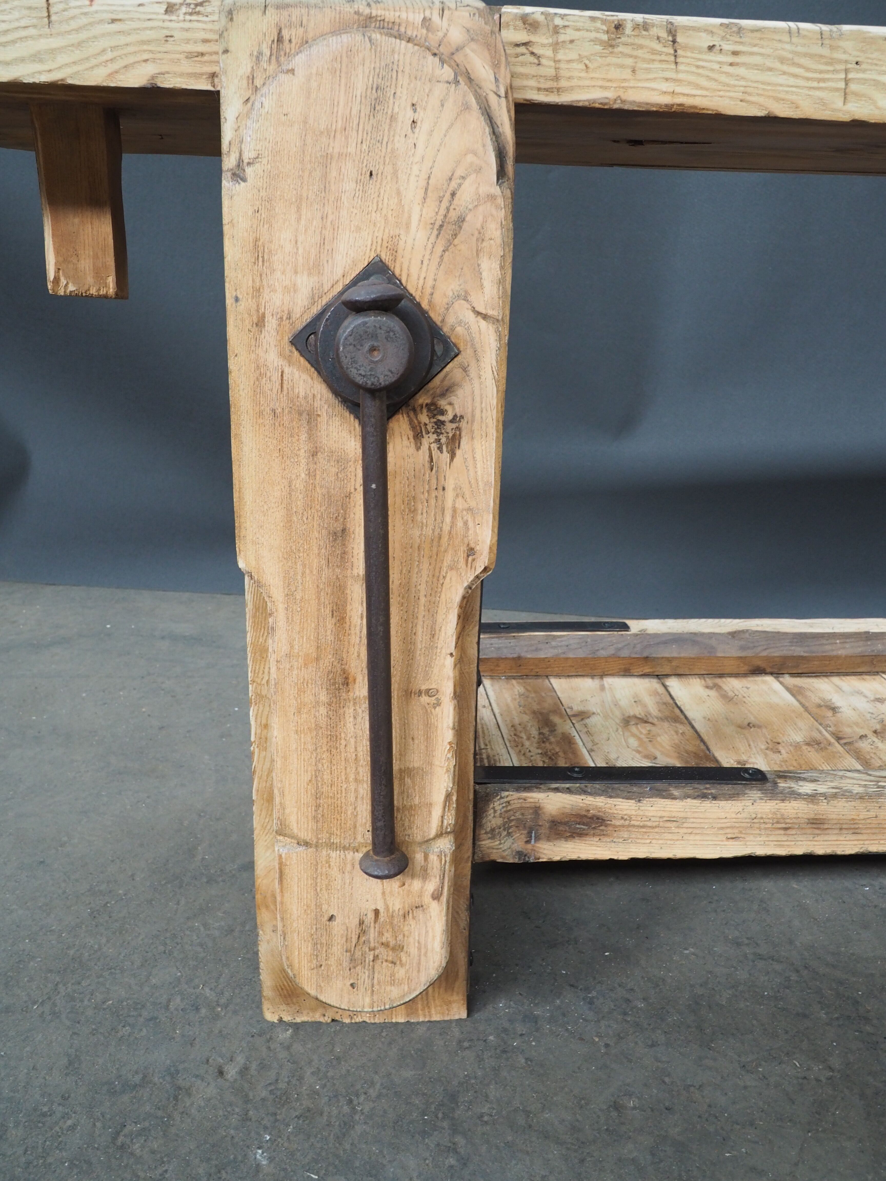 Former Carpenter with press bench