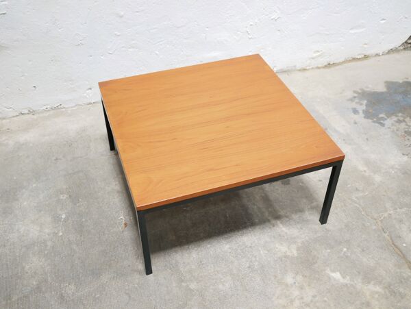 Table basse moderniste carrée vintage en teck et en métal