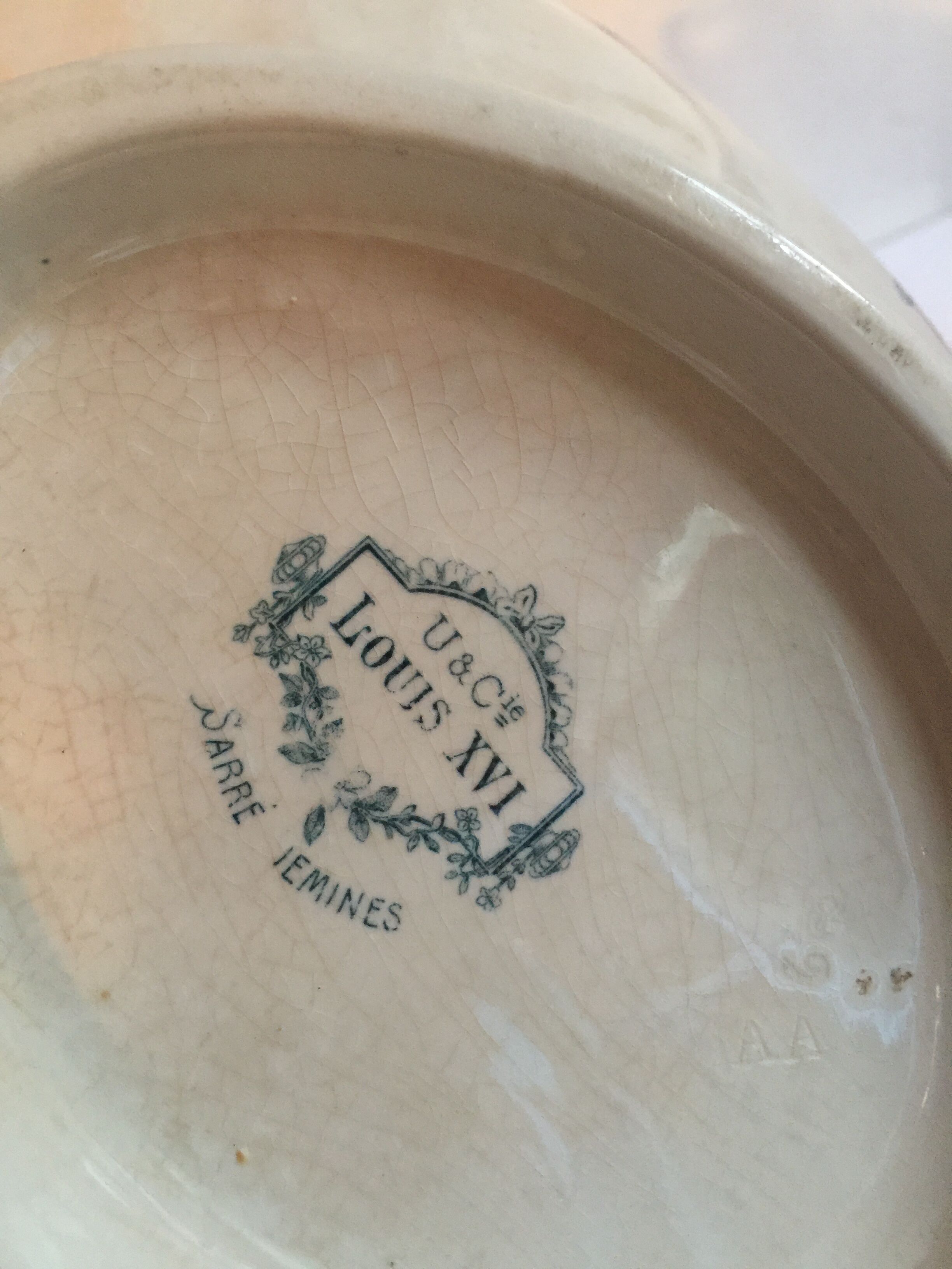 Soup dish Sarreguemines Louis XVI