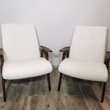 Paire de fauteuils par Jaroslav Smidek restaurés