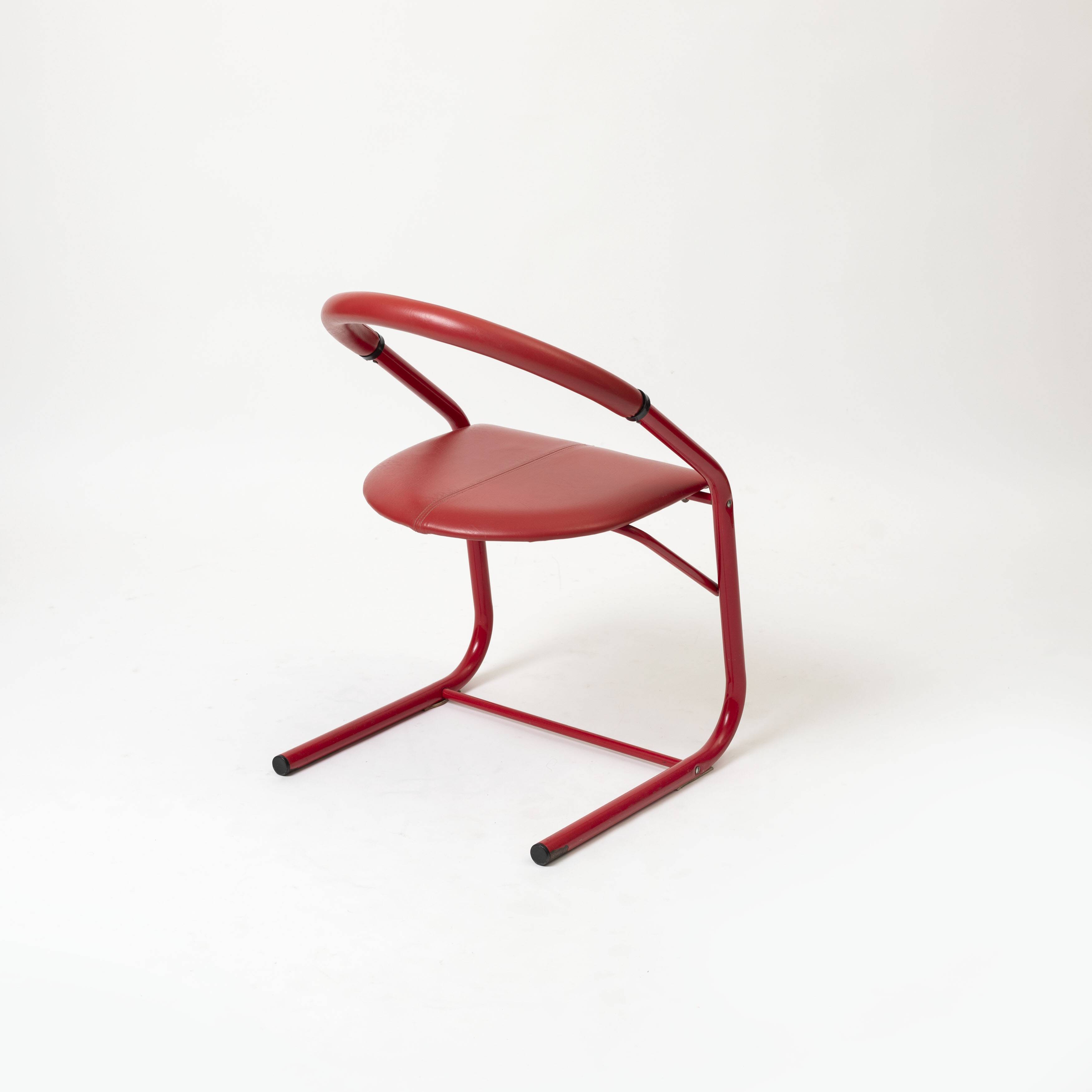 Set of 4 postmodern dining chairs in red lacquered metal and leatherette, italy, 1980s
