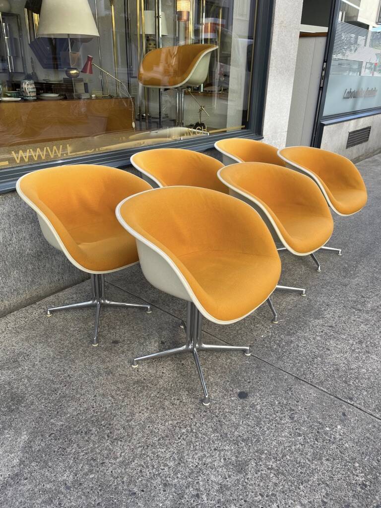 6 fauteuils Eames Lafonda tissu orange pied chromé vers 1970s