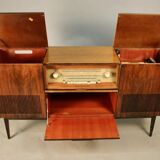 Vintage Schaub Lorenz Enfilade Hifi with its Two Speakers