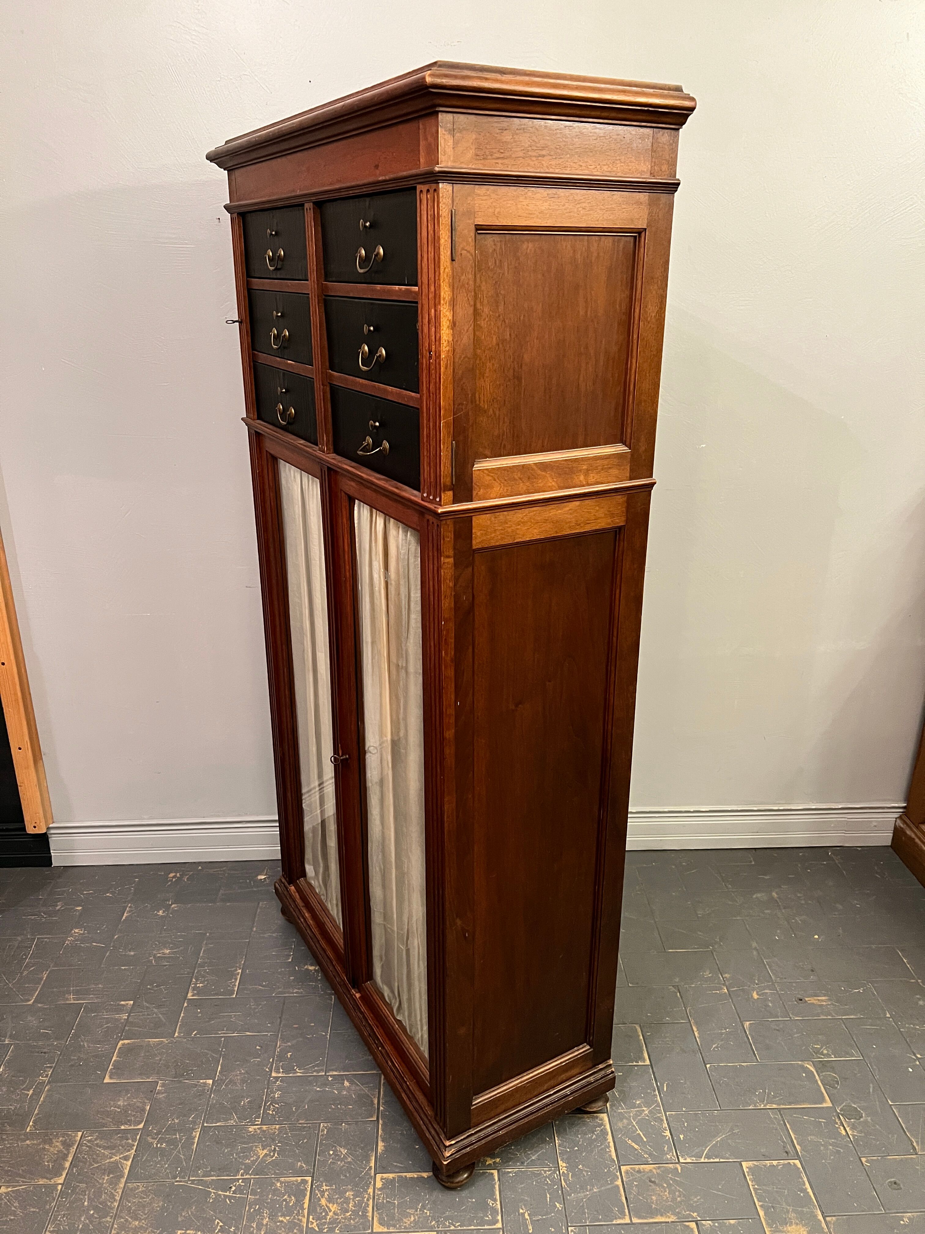 Notary furniture early XX th