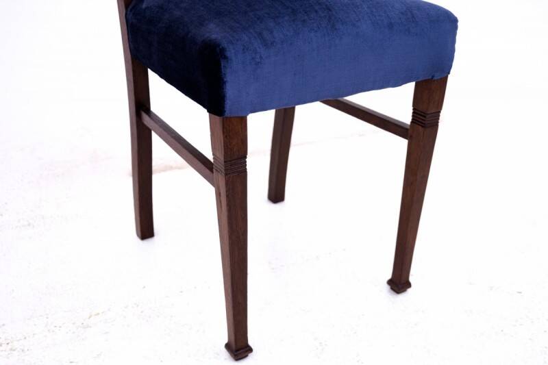 Table et chaises Art nouveau des années 1930. Après rénovation.