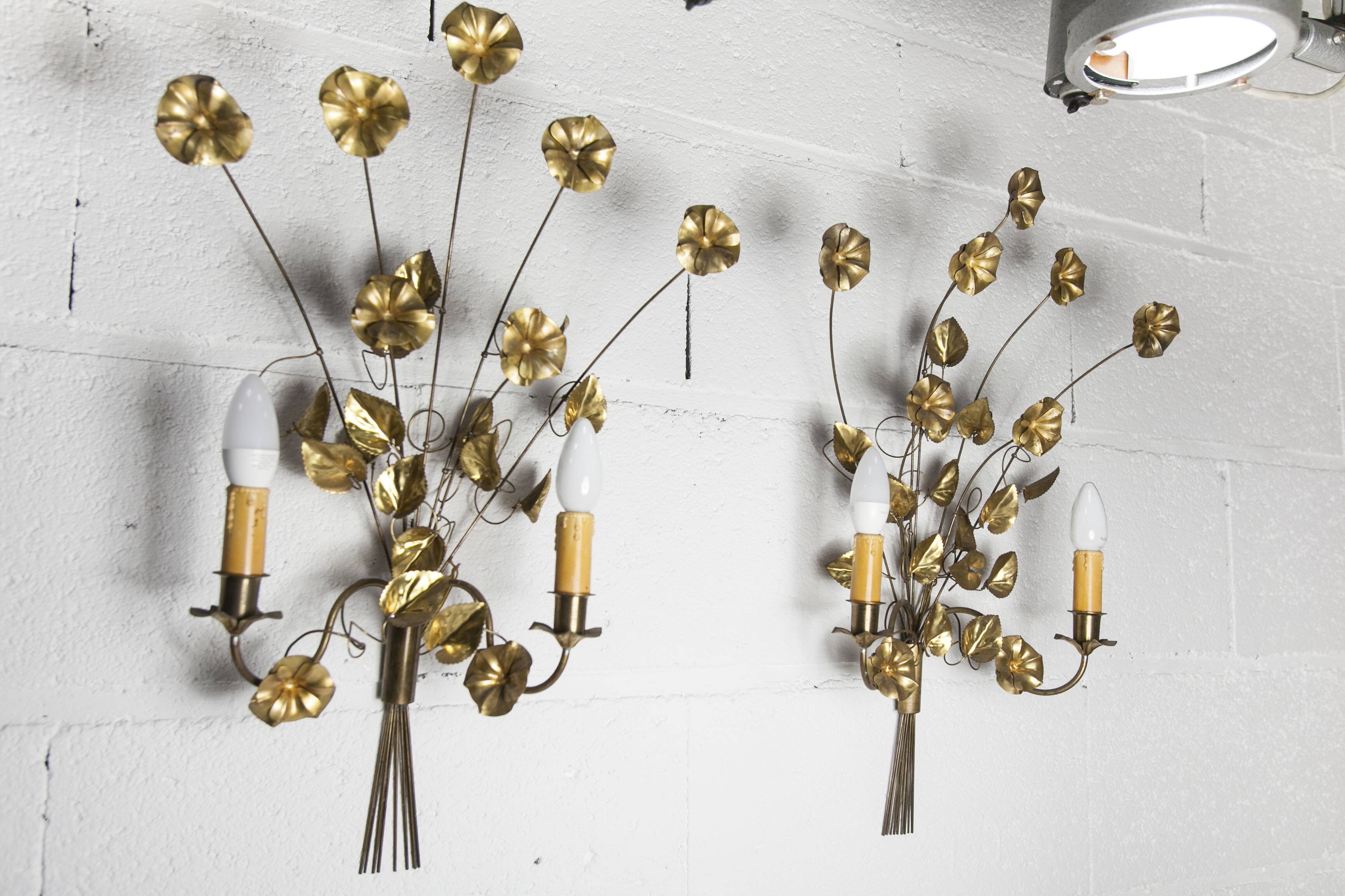 Pair of double flower bouquet sconces in brass 1960