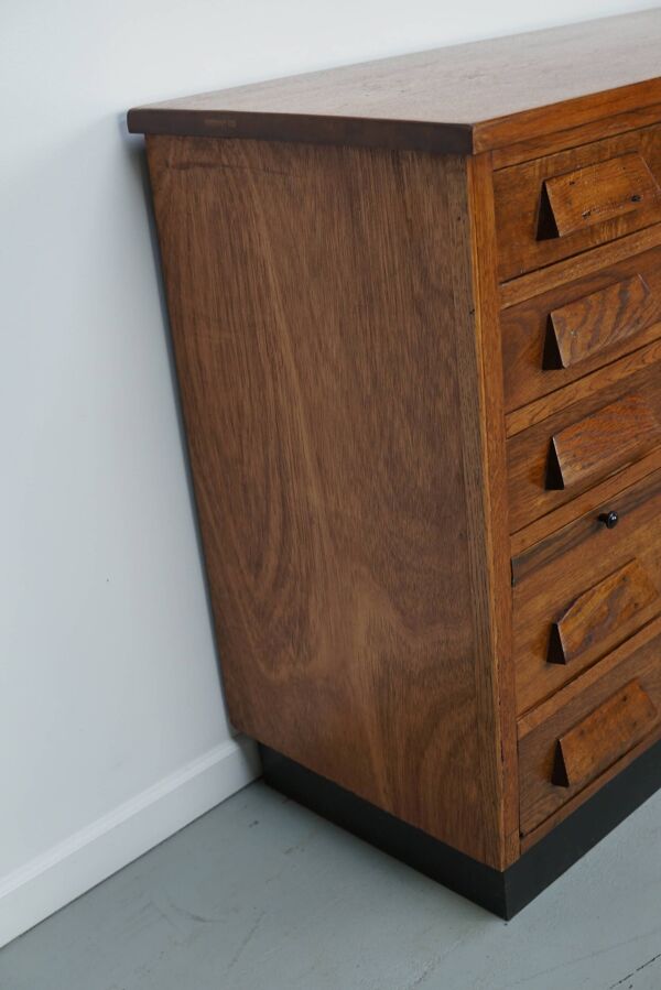 Armoire / Cabinet de pharmacie en chêne allemand ou buffet, années 1930