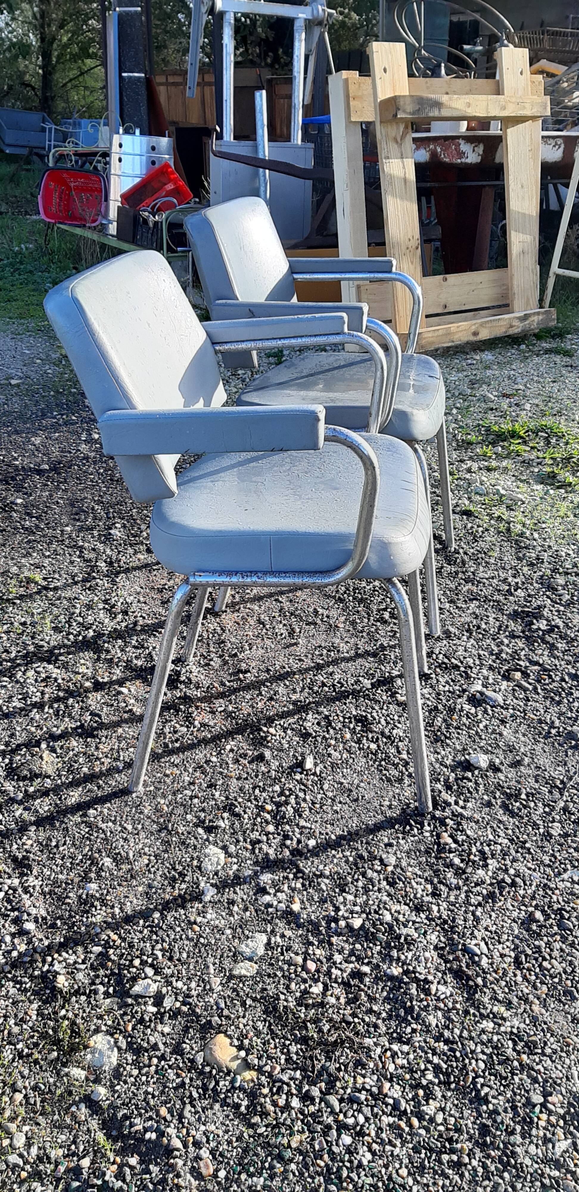 Pair of Pullman Armchairs