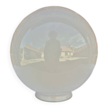 Globe rond abat-jour opaline