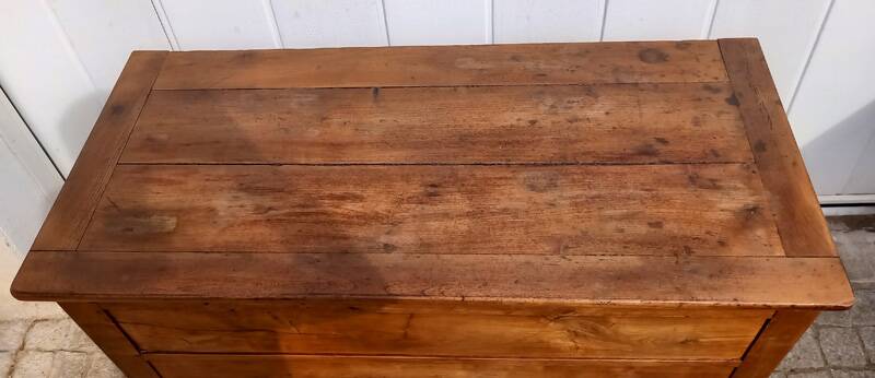 Old solid oak cabinet with its large drawer.