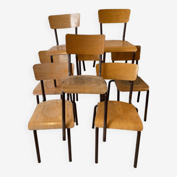 Lot 8 chaises d'école