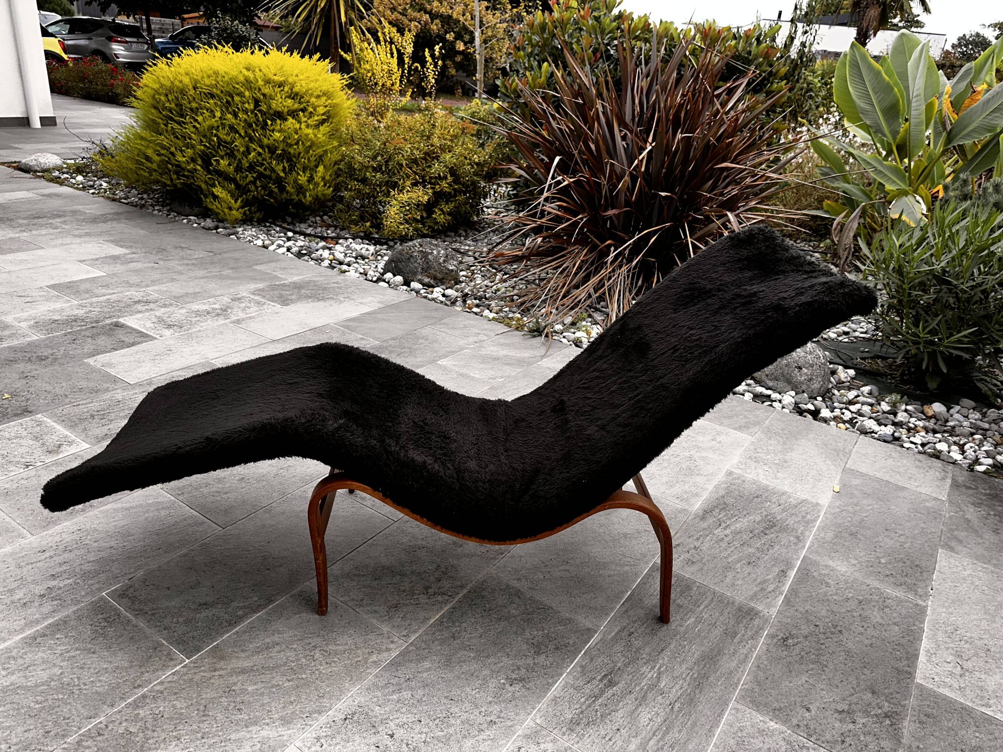 Model 36 lounge chair called "Pernilla" by Bruno Mathsson