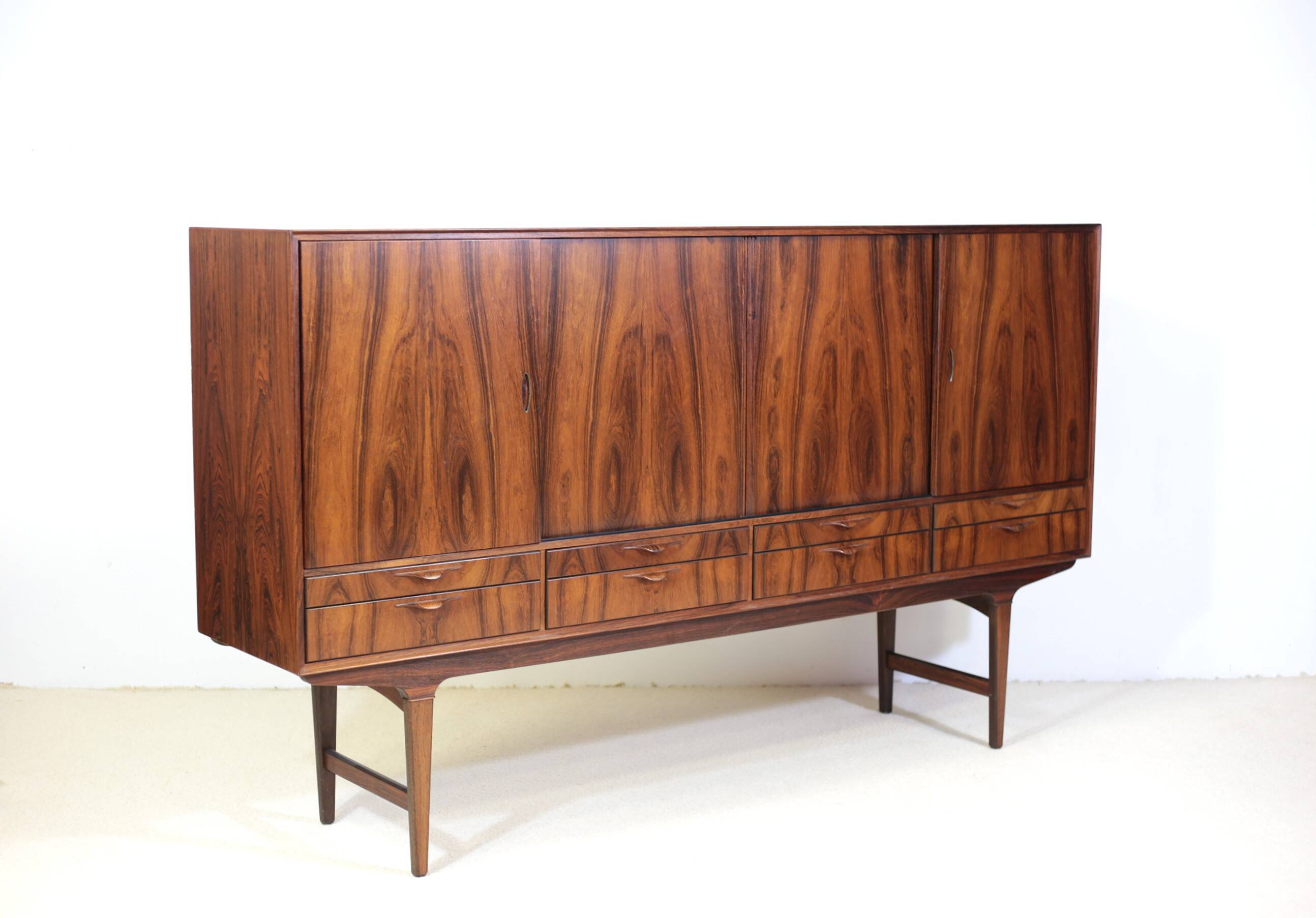 High enfilade in rosewood