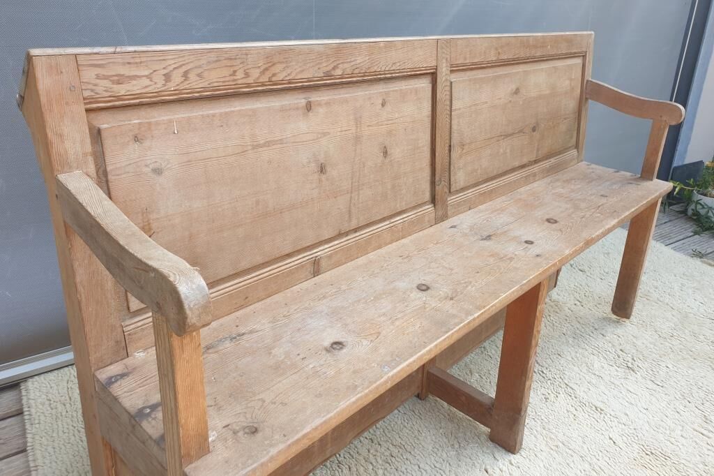 Cotentin church pew with missal door