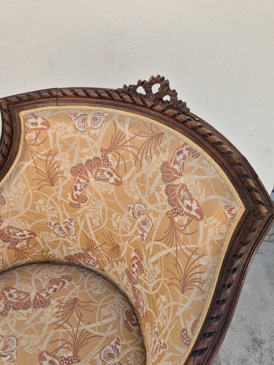 Chaise longue decorated with butterflies in Louis XVI style from the Napoleon III period