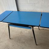 Lafa table in blue Formica