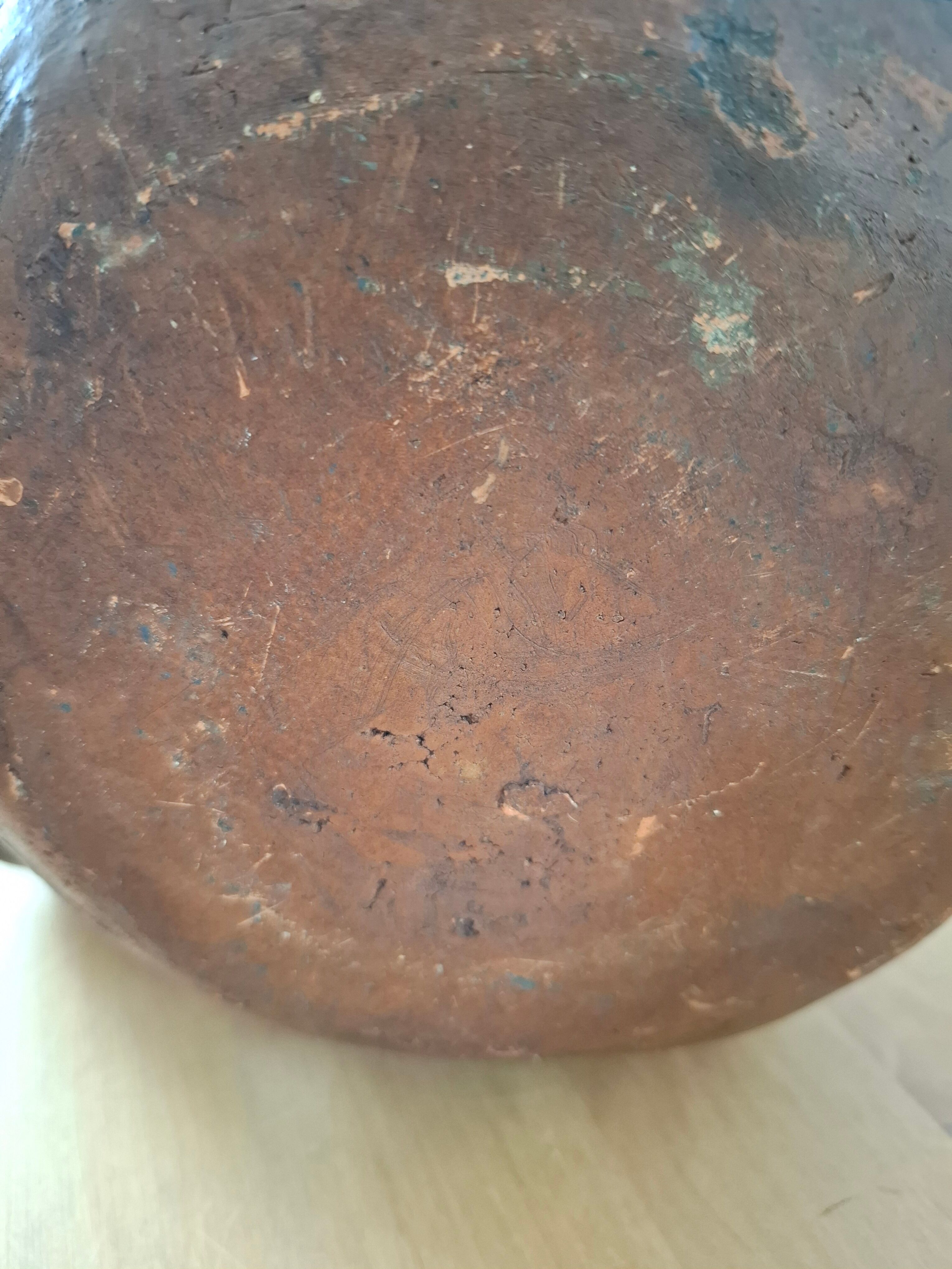 Lampe en terre cuite ancienne