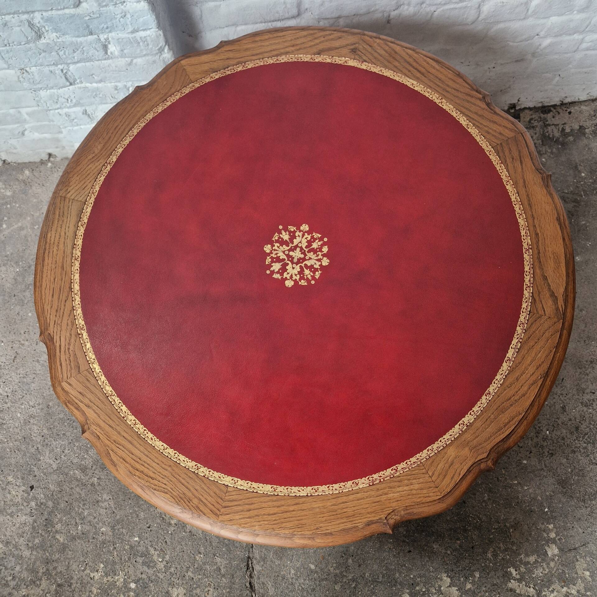 Louis XV table style