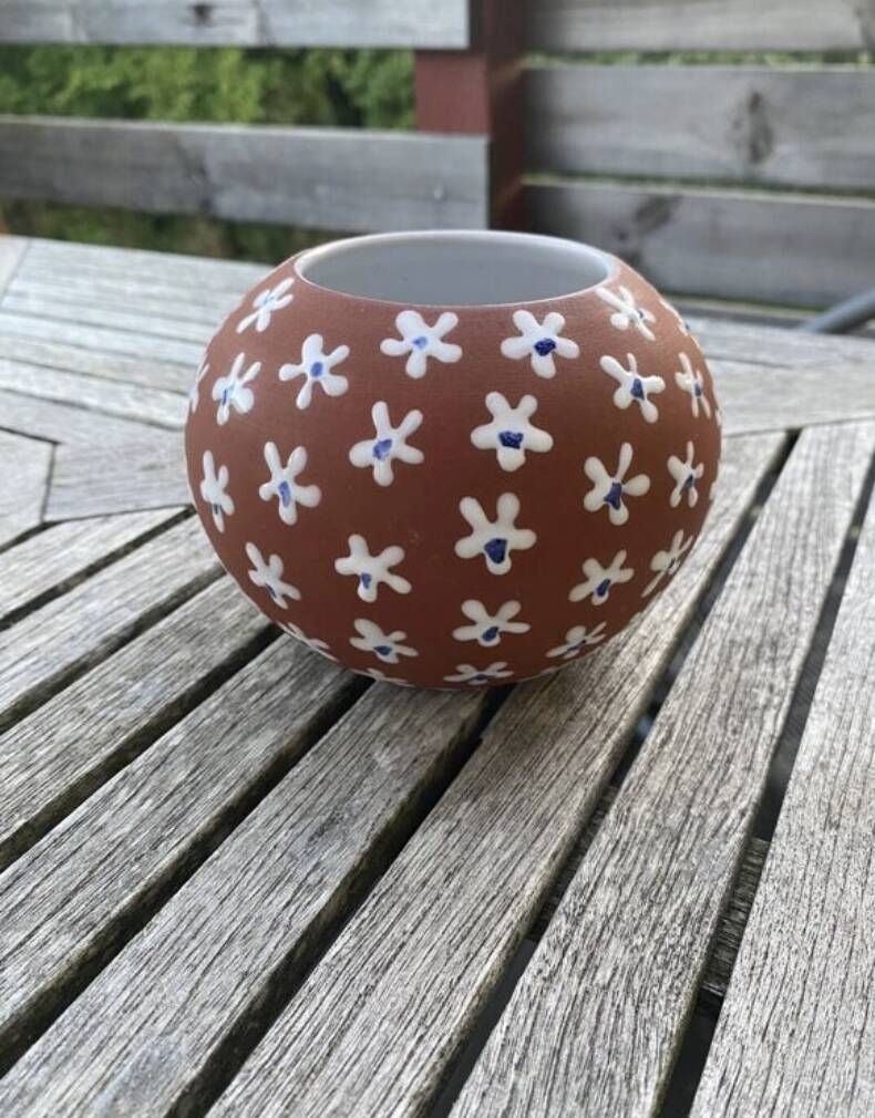 Ceramic floral vase by Edith Nielsen for Zeuthen Keramik