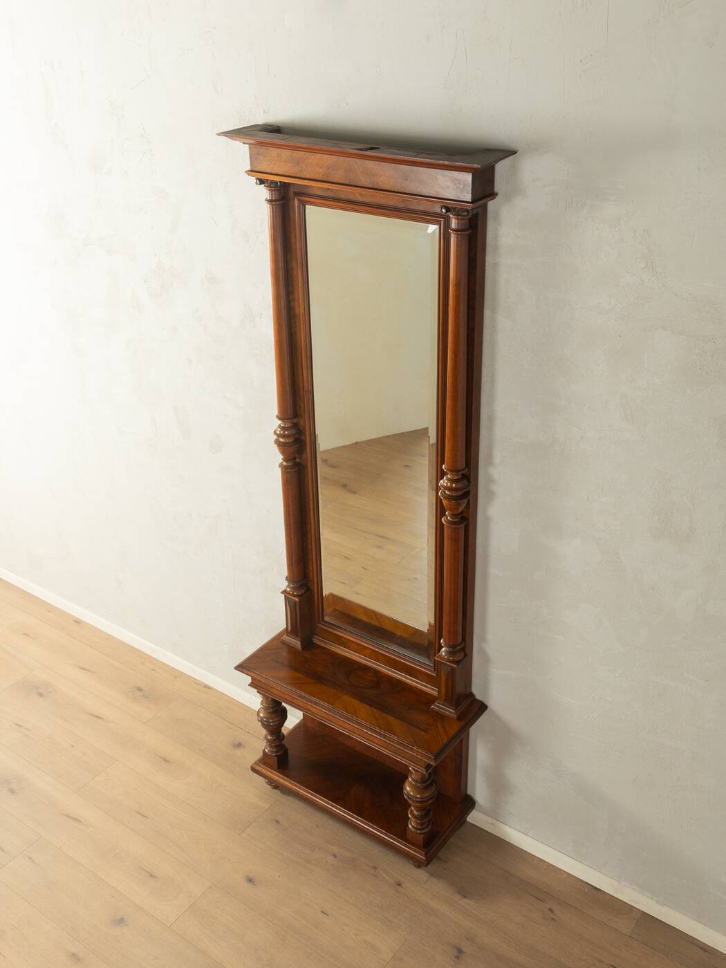 Classic standing mirror from the Gründerzeit period around 1880