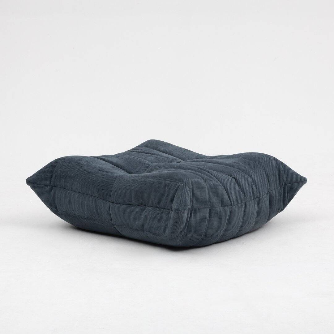 Fauteuil Togo et pouf en velours côtelé gris par Michel Ducaroy pour Ligne Roset, 1973