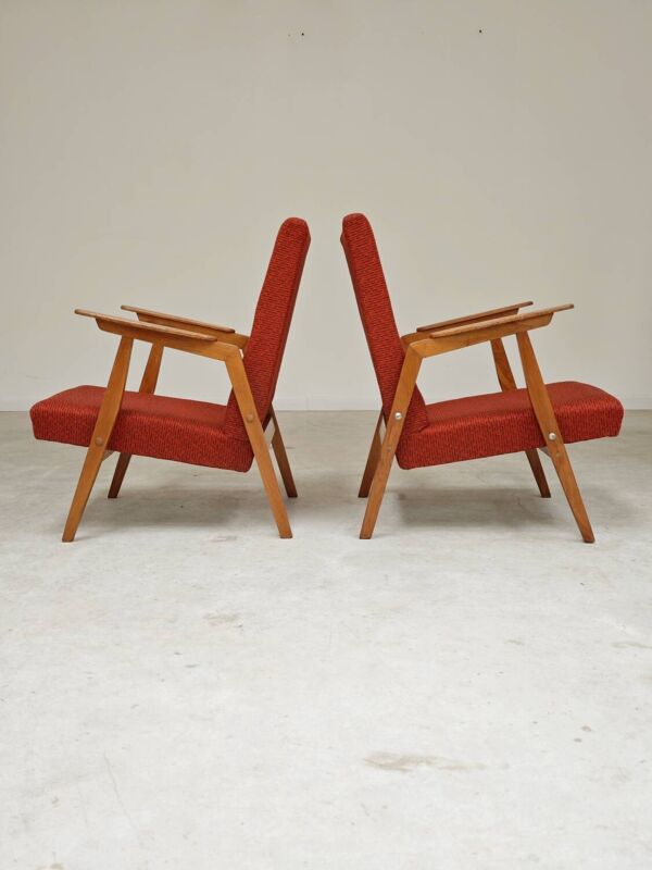 Paire de fauteuils bloc de l'est Uluv rouge chiné 1960