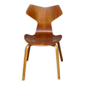 Chaise 4130 Grand Prix en teck, Arne Jacobsen pour Fritz Hansen