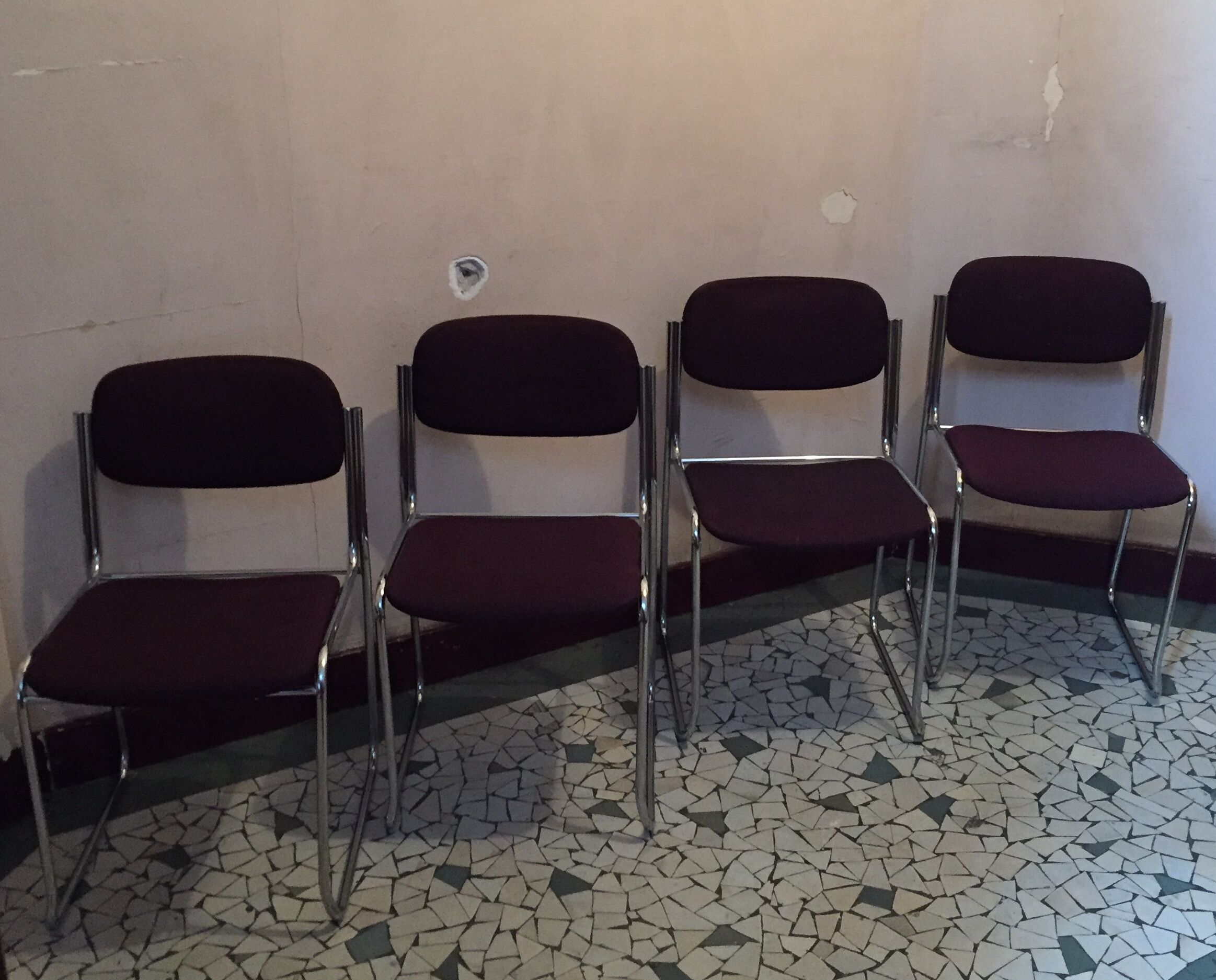 Série de 4 chaises chromées 1970