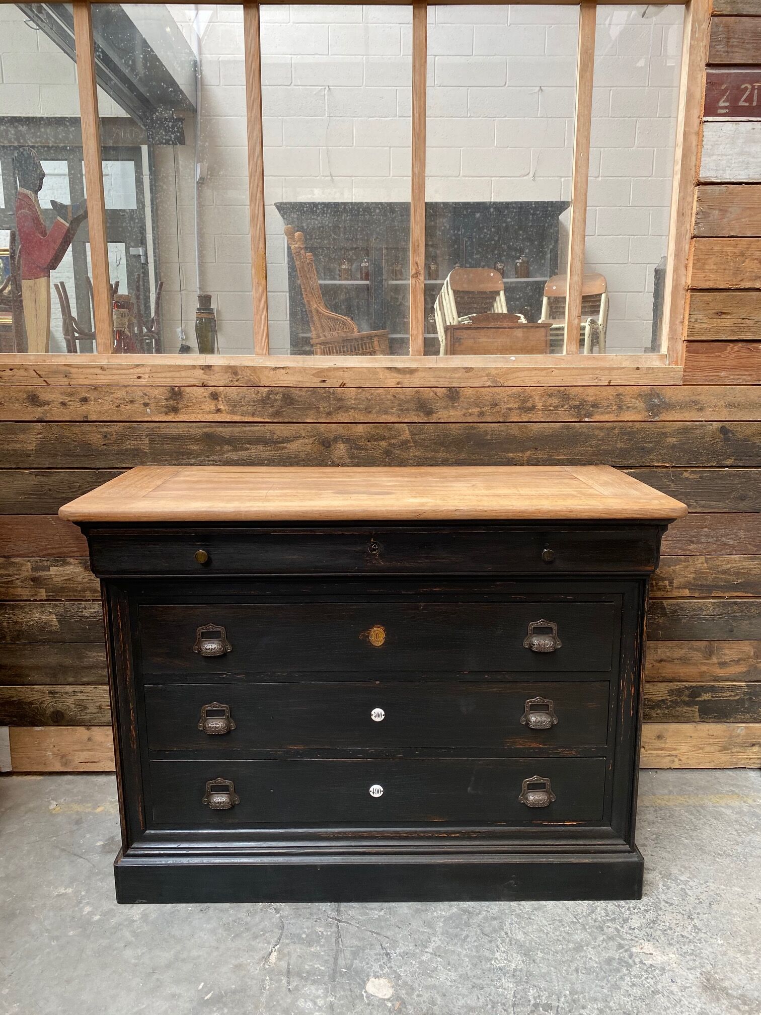 Dresser early 20th century