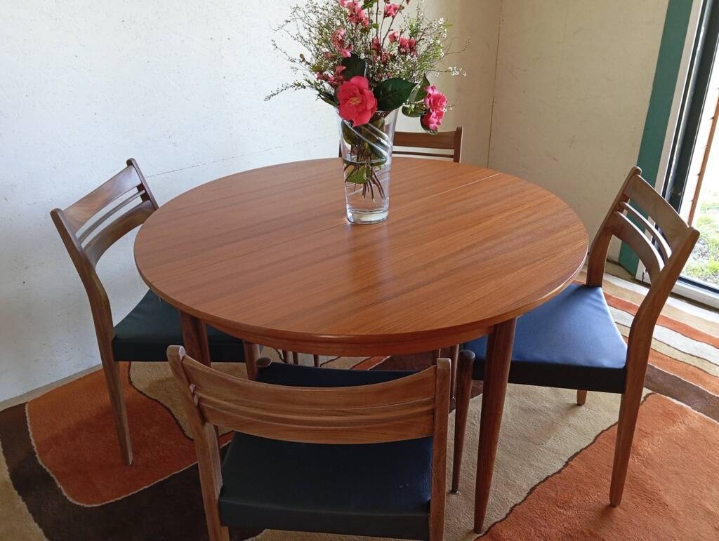 Scandinavian round extendable teak table