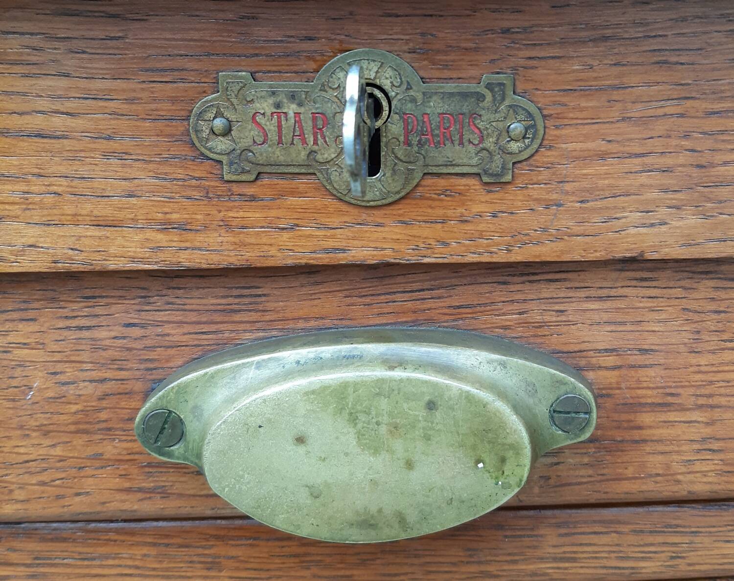 “Star Paris” curtain folder