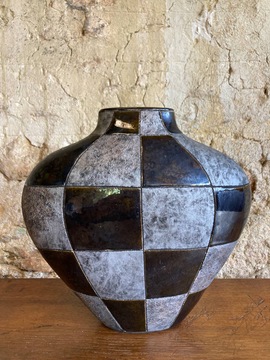 Contemporary design-art vase
