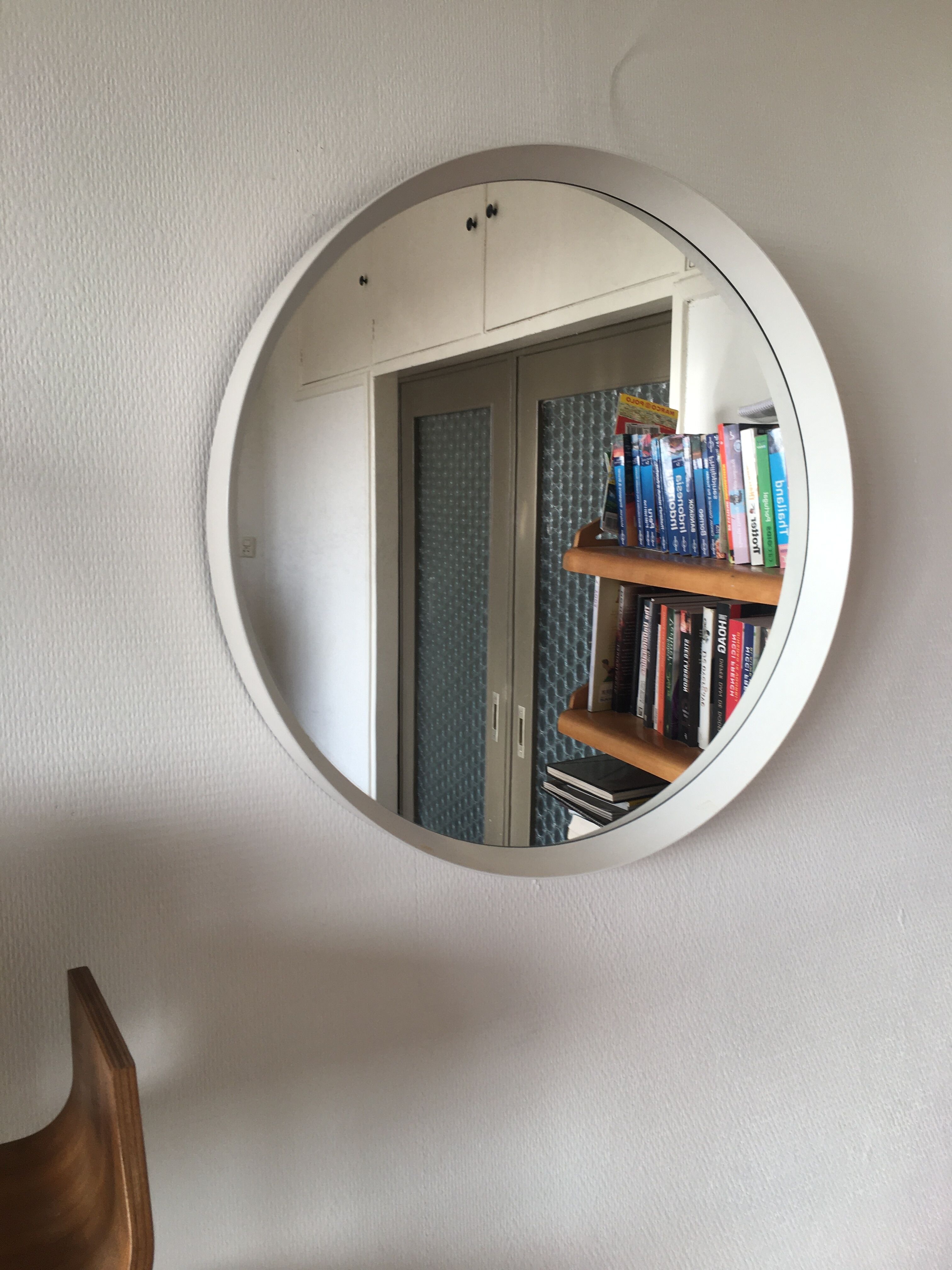 Scandinavian white round modern mirror - 60cm