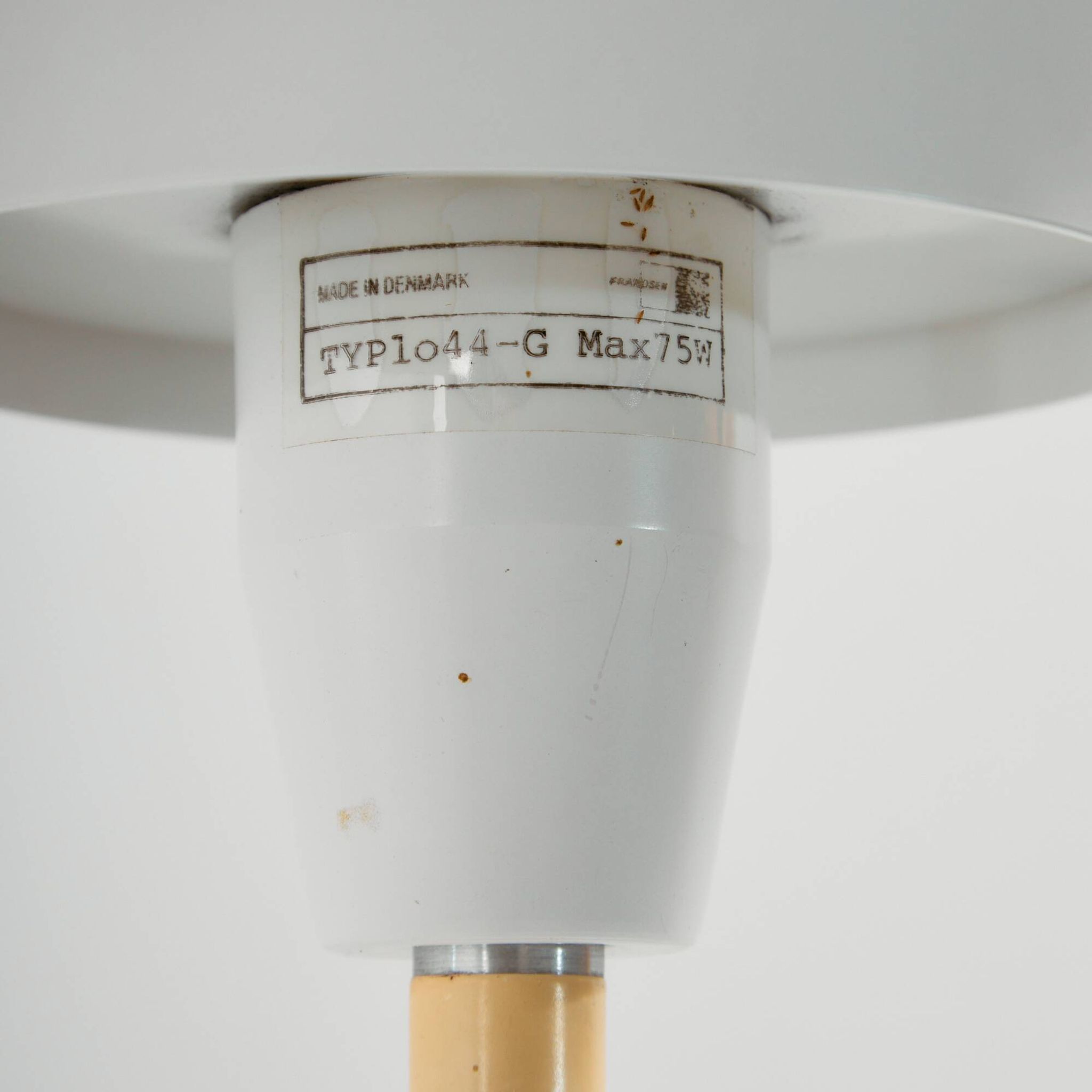 MK9971 1044-G aluminium floor lamp by Frandsen