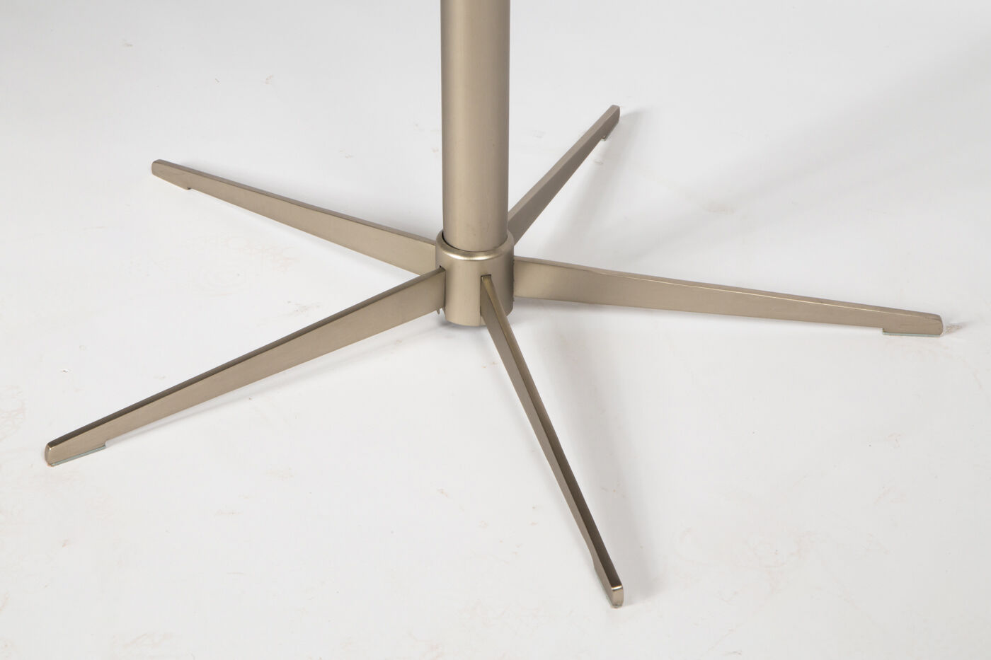 Table top teak base star