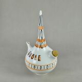 Bottle to liquor, Roger Capron