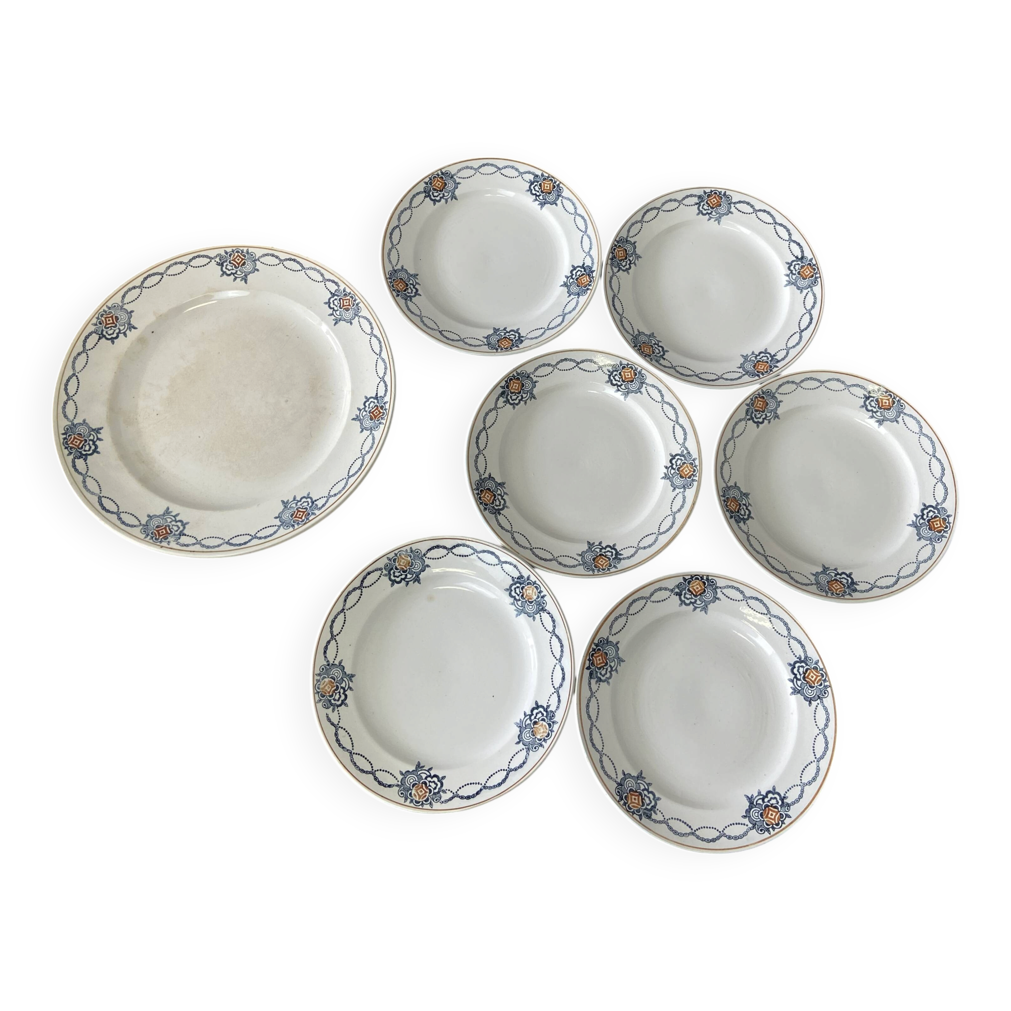 Set of 6 plates and 1 dish St Amand.