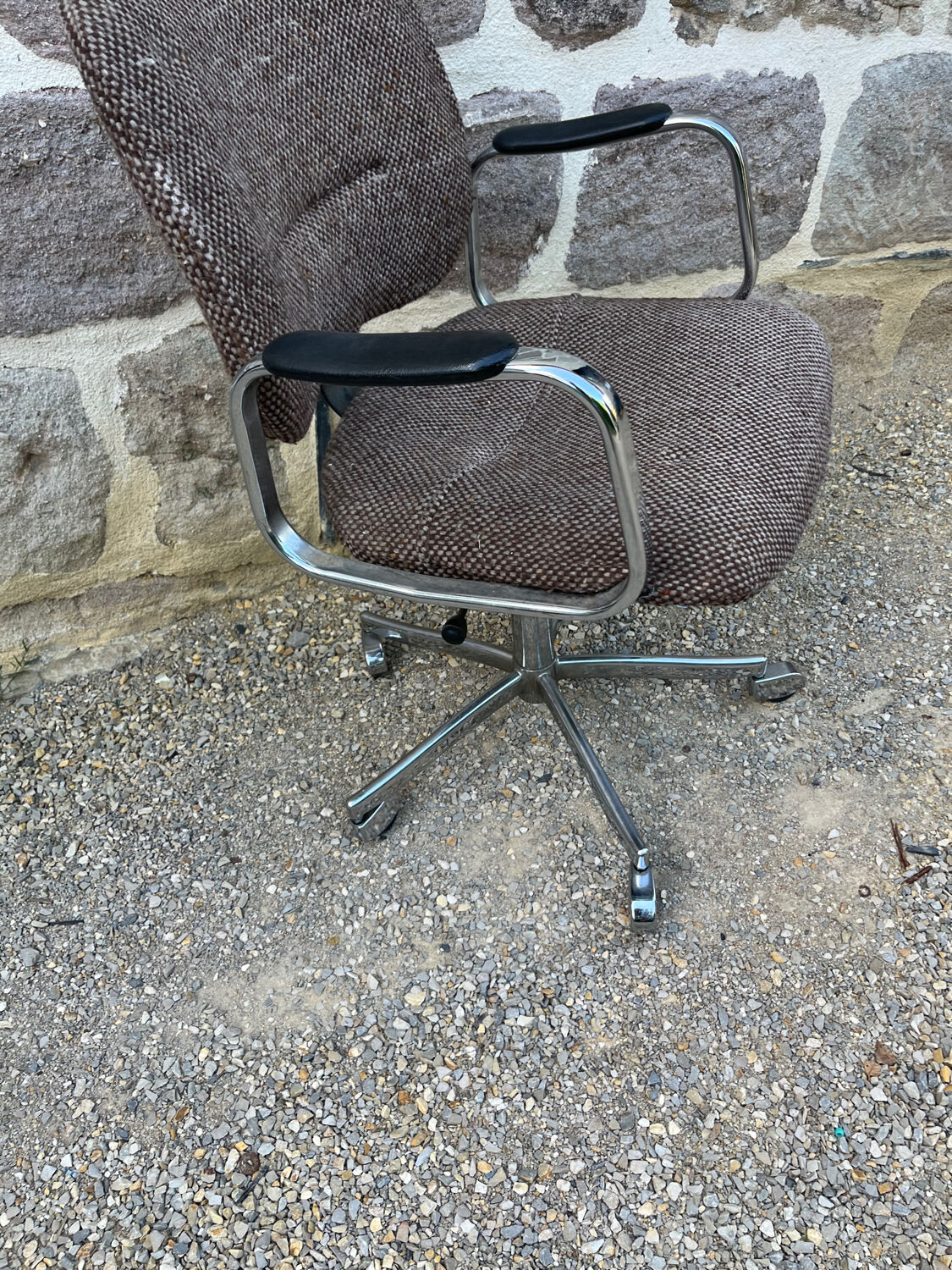 Desk chair