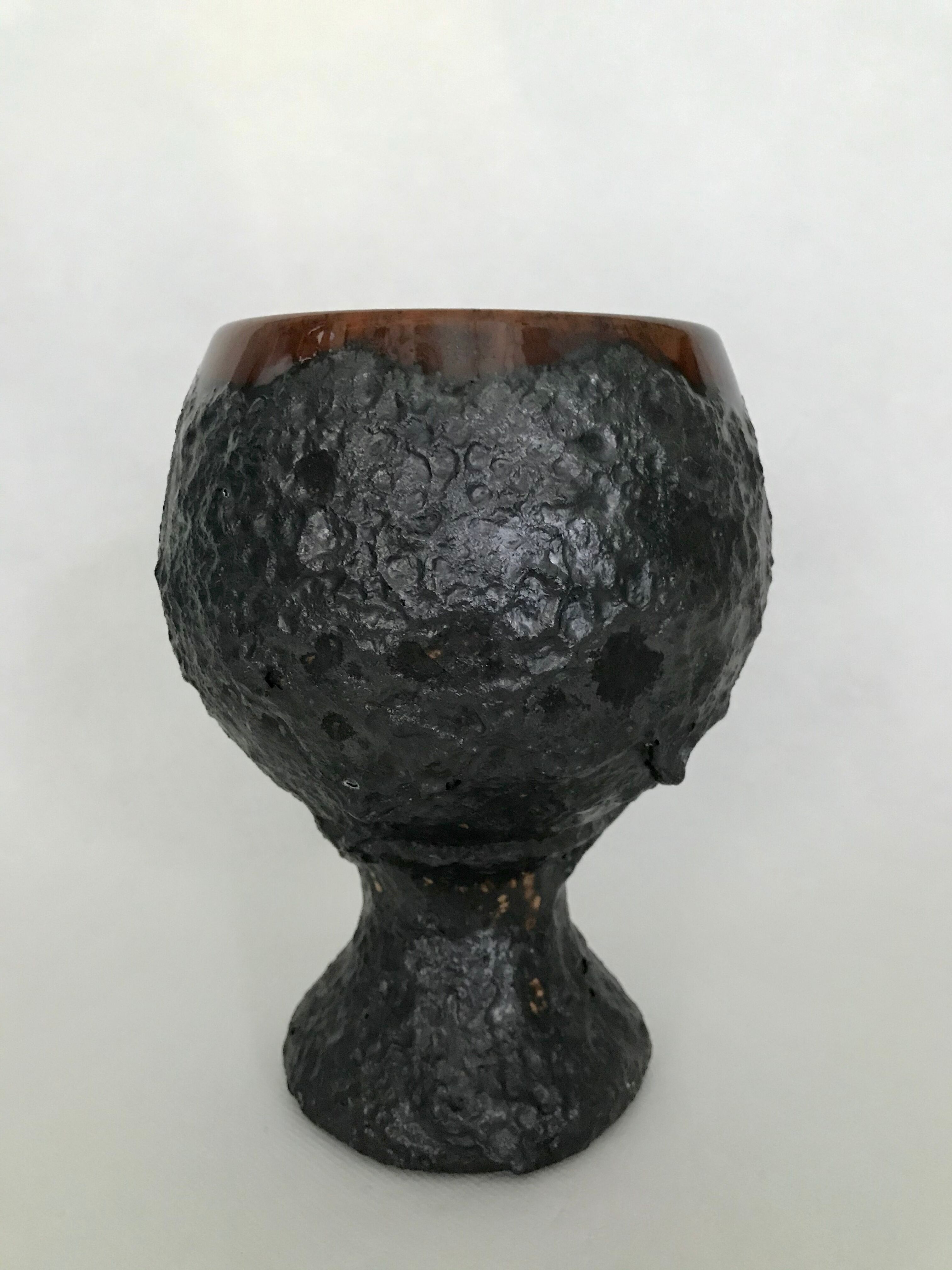 Vase chalice with covered black lava effect signed by Louis Giraud, in Vallauris, circa 1960.