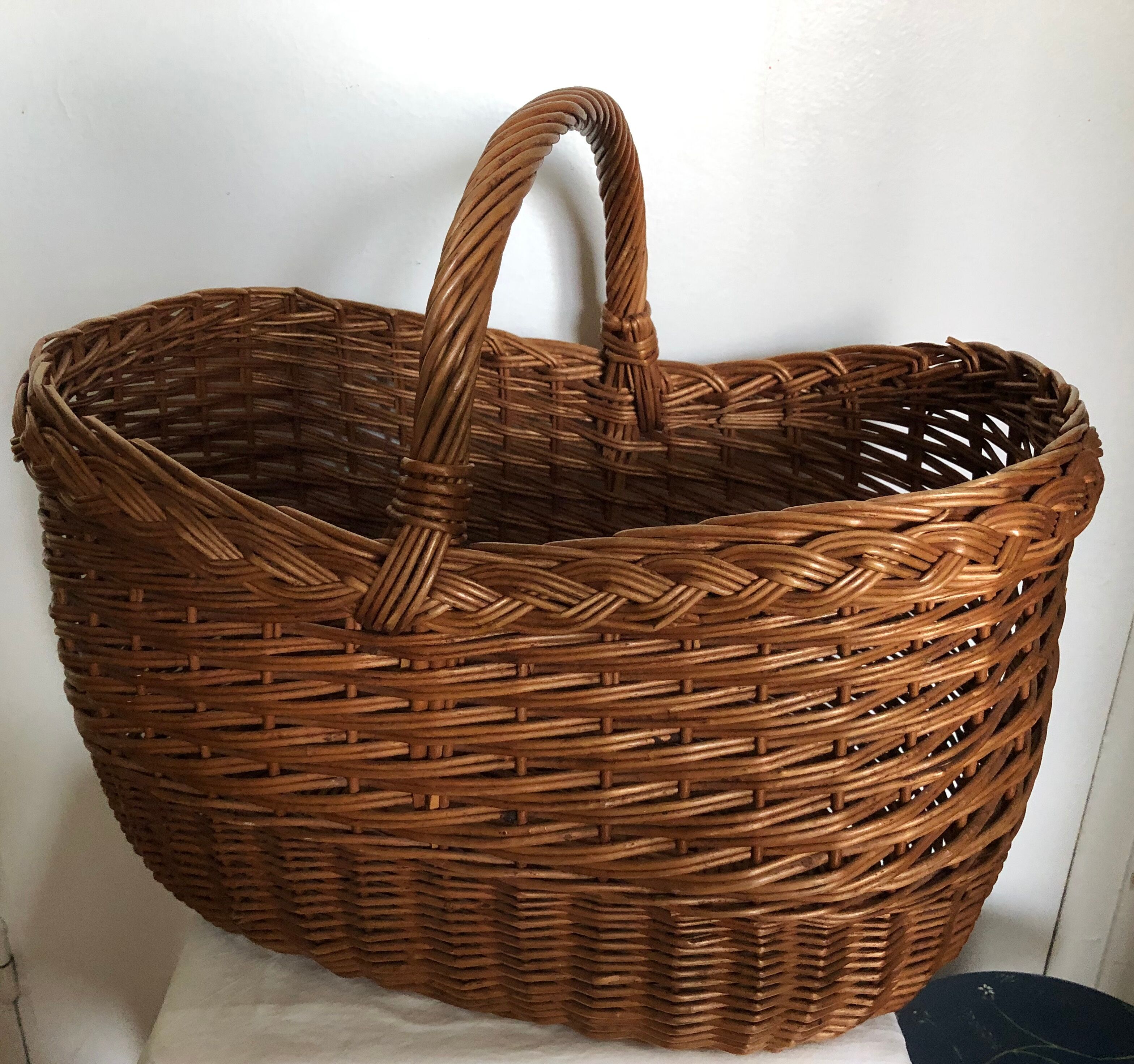 Wicker basket