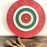 Old vintage darts game
