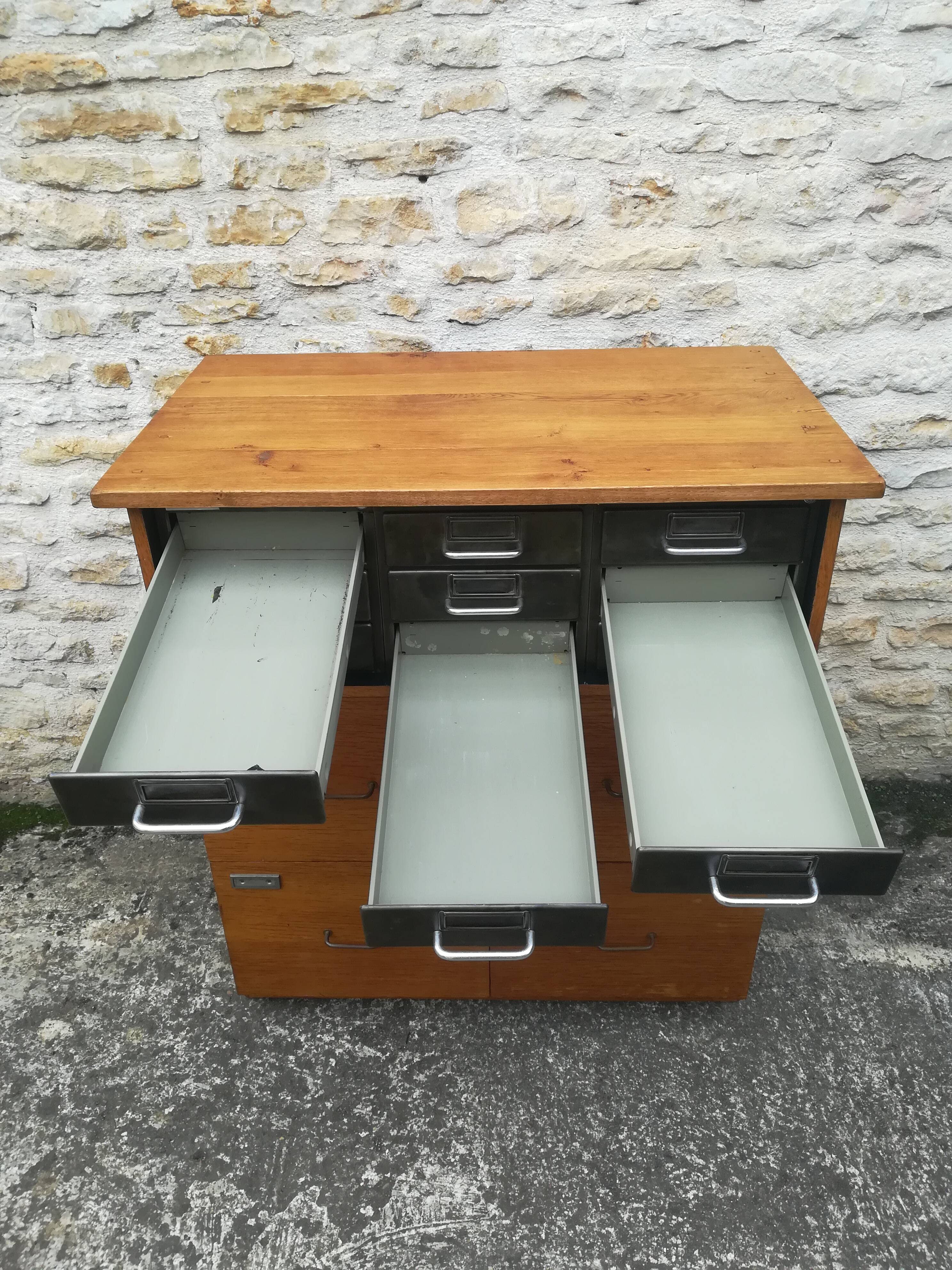 Professional furniture in wood and metal