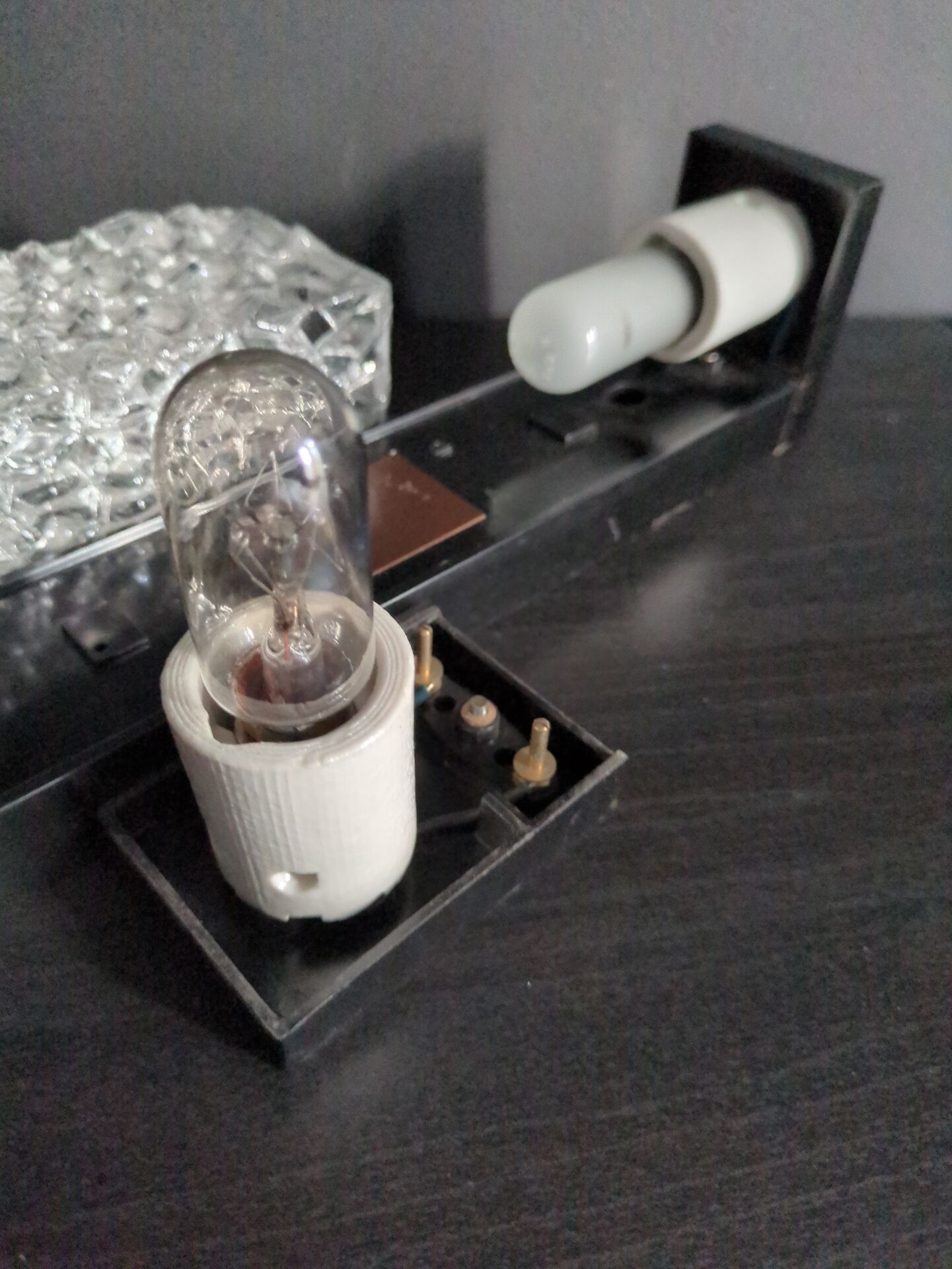 Vintage wall light RZB moulded glass and Bakelite (Germany circa 1960/1970)