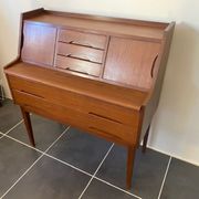Scandinavian in vintage Danish teak from the 60s