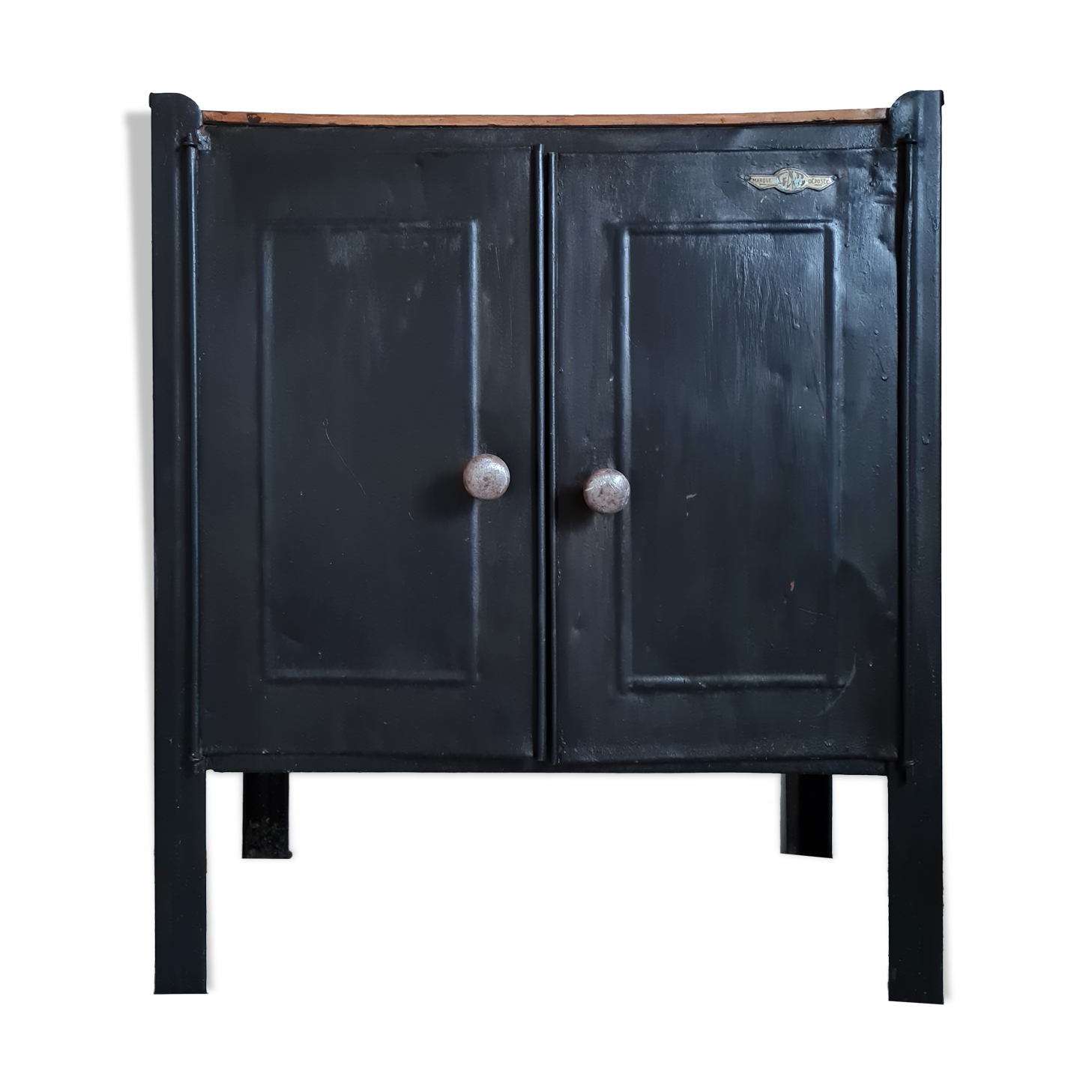 Meuble en métal ancien d'atelier coloris noir