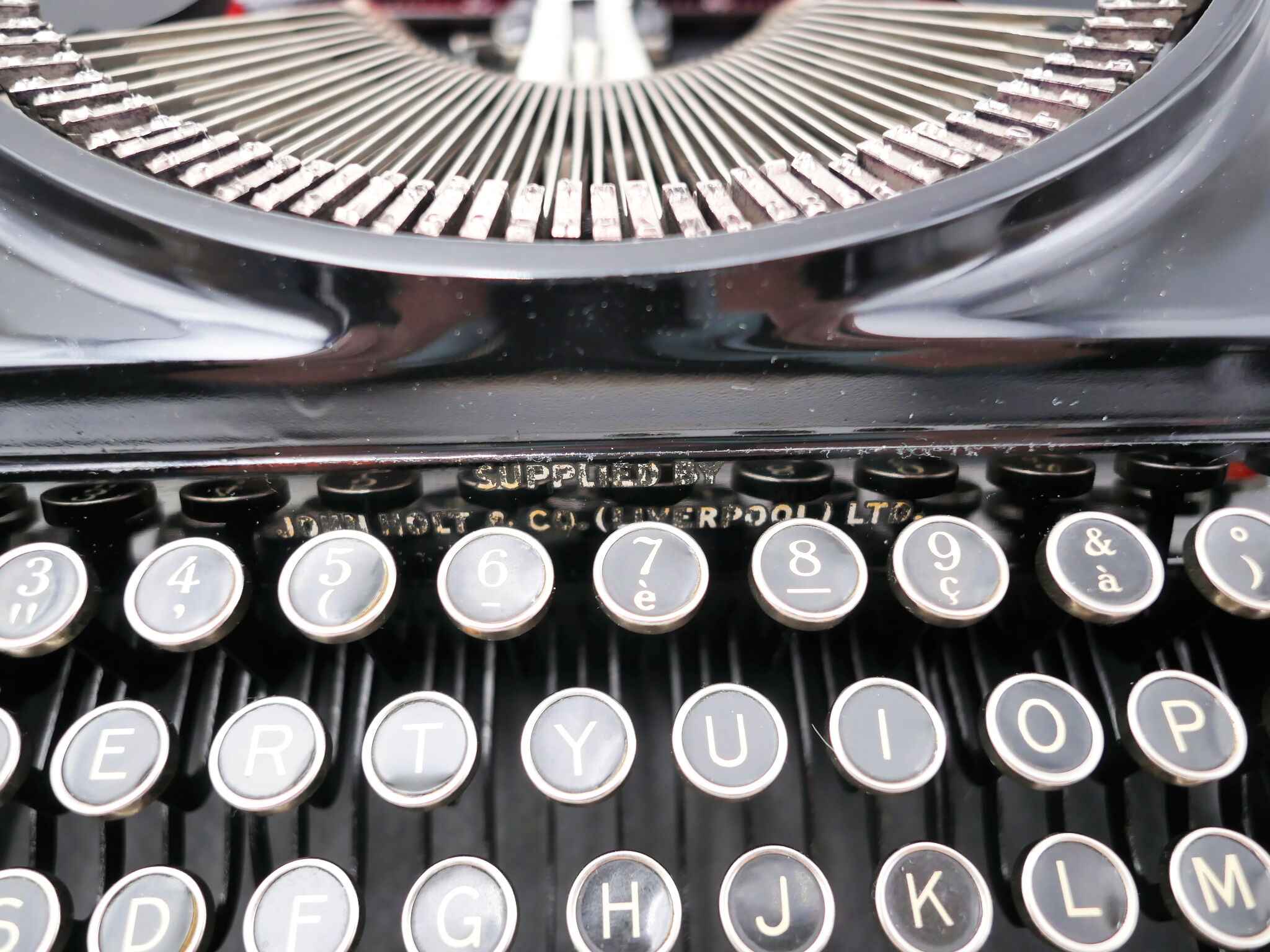 Typewriter Remington model 5T black usa revised ribbon new