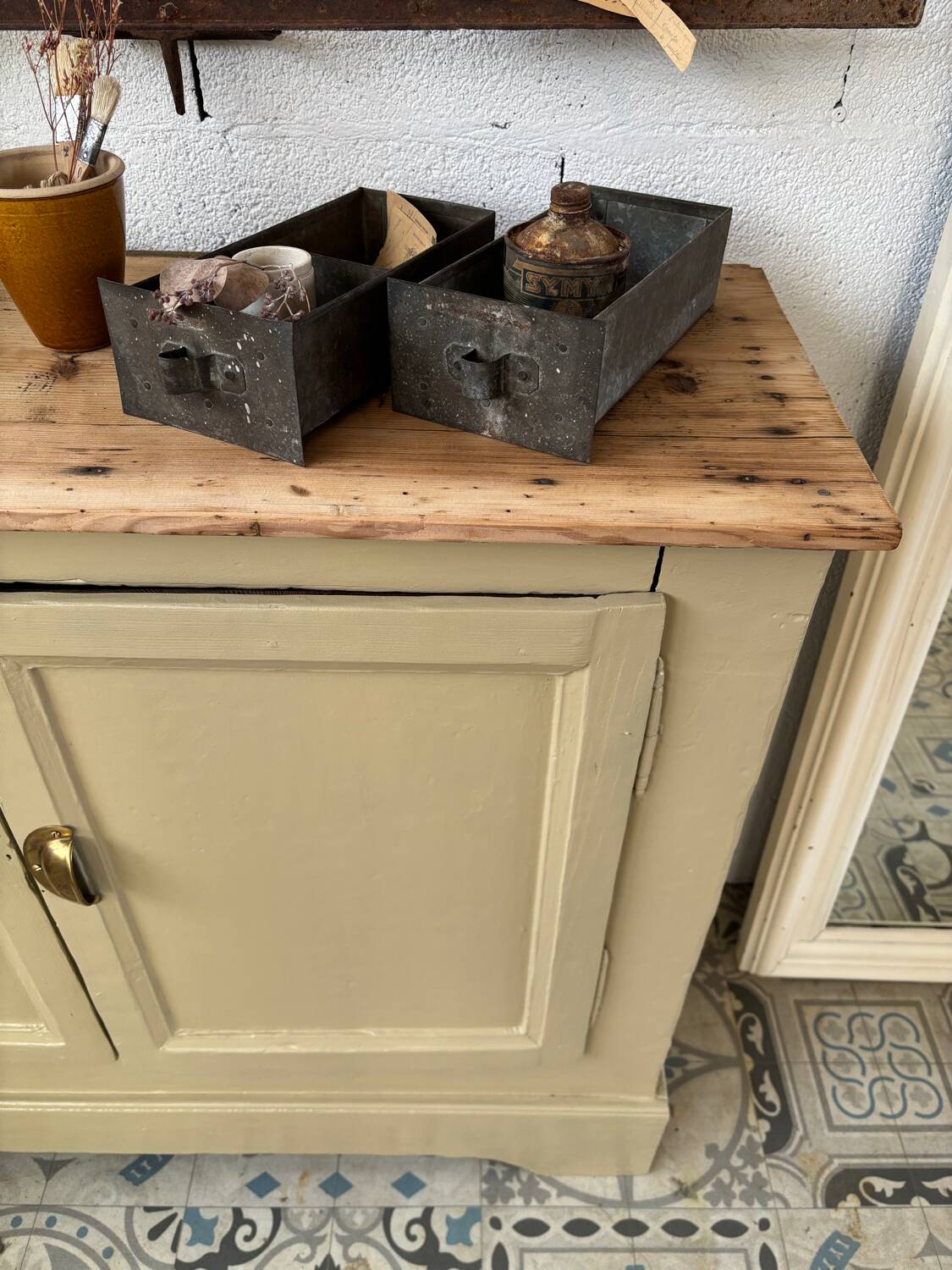 Beige two-door buffet