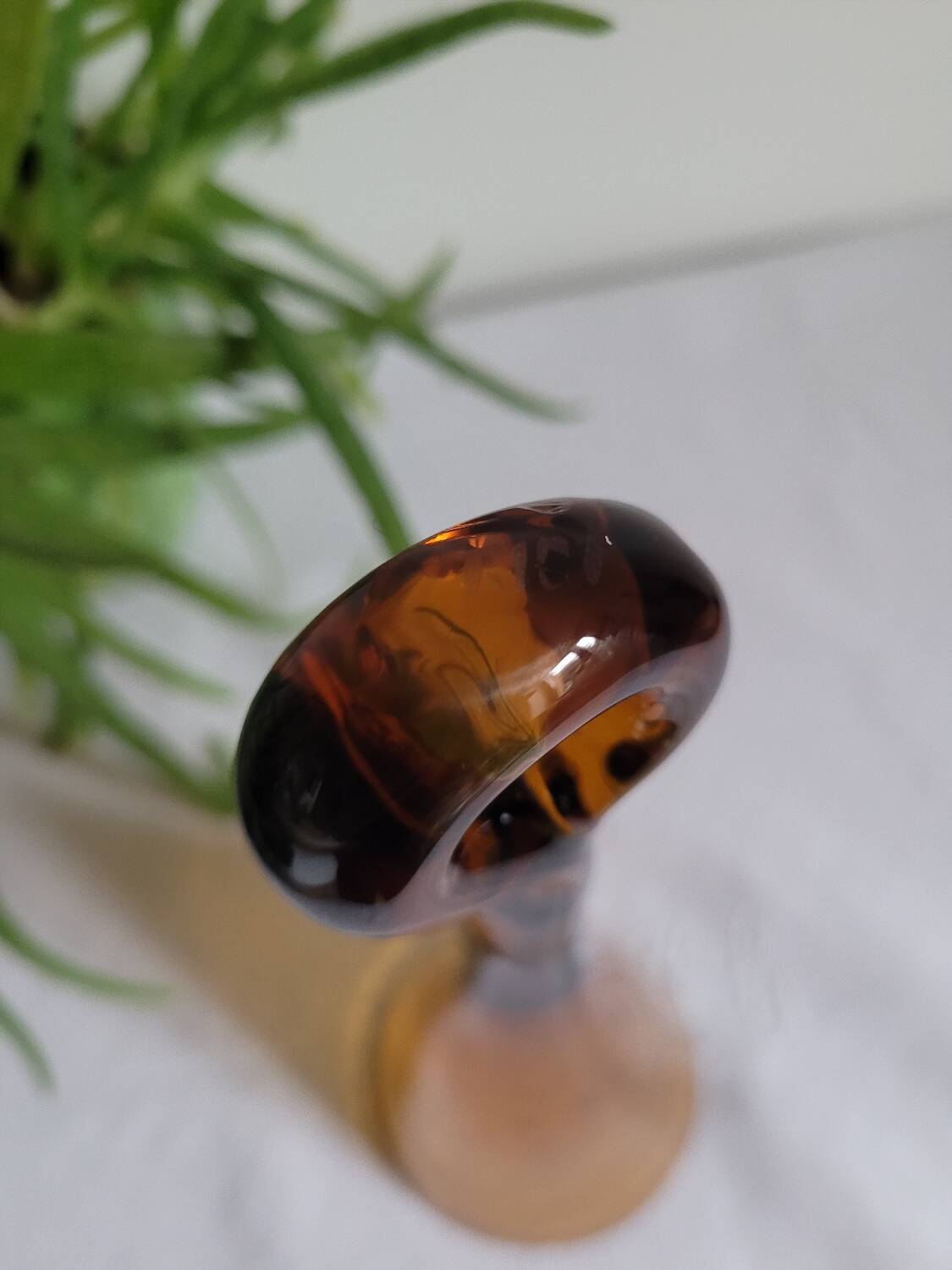 Pomponnette amber champagne Biot