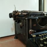 Machine à écrire Remington standard 12