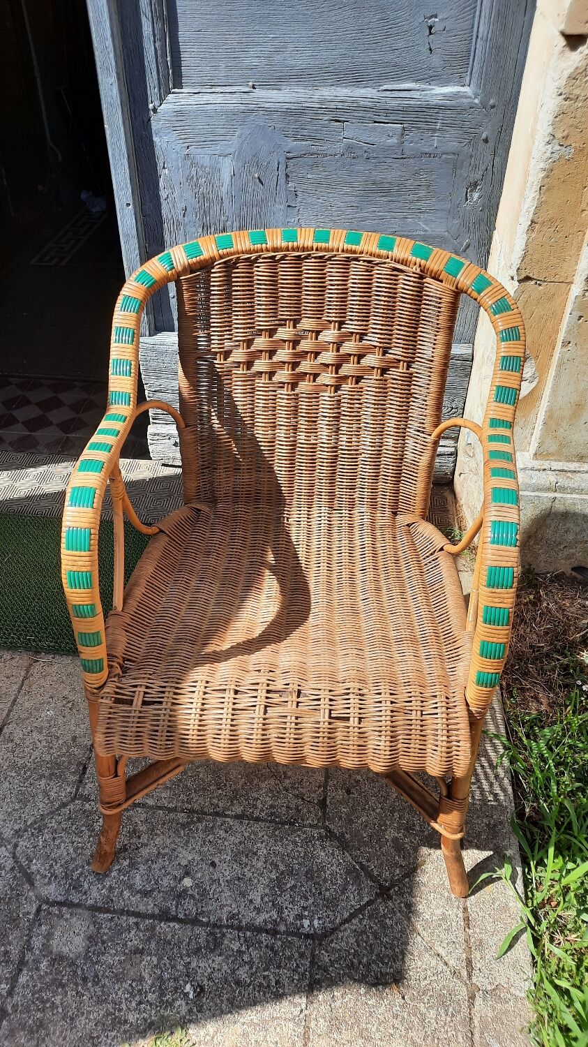 Set of 4 wicker and rattan armchairs